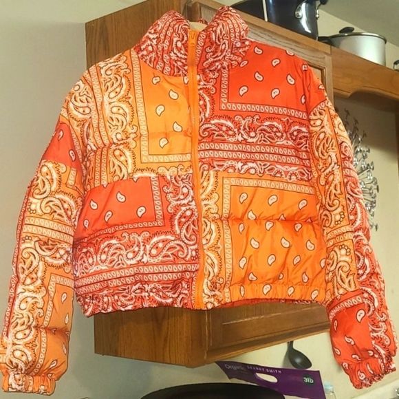 Puffer/Ski Jacket - Picture 2 of 3